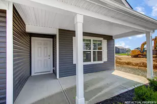 1025 Sherwood Loop, Bellefontaine, OH 43311 - Photo 3