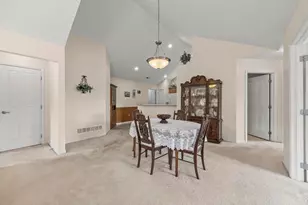 4319 Waterside Pl, Grove City, OH 43123 - Photo 9