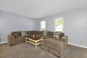 3471 Treehouse Ln, Canal Winchester, OH 43110 - Photo 7