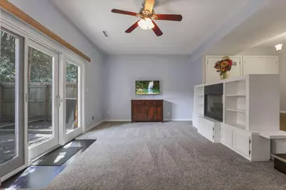 2782 Chateau Circle S #45, Columbus, OH 43221 - Photo 7