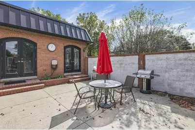 2782 Chateau Circle S #45, Columbus, OH 43221 - Photo 35