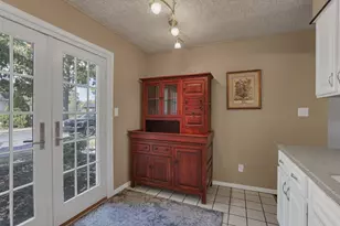 2782 Chateau Cir S, Columbus, OH 43221 - Photo 15