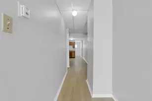 406 S Hague Ave, Columbus, OH 43204 - Photo 7