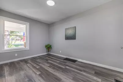 2642 Springfield Xenia Road, Springfield, OH 45506 - Photo 9