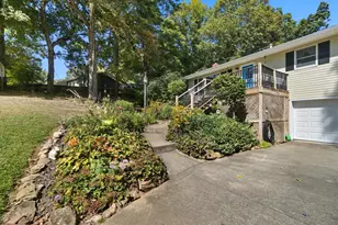 400 Brentwood Dr NE, Newark, OH 43055 - Photo 3