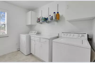 1558 Denbigh Drive, Columbus, OH 43220 - Photo 33