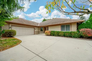 6050 Kentigern Ct S, Dublin, OH 43017 - Photo 3