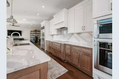 225 John H McConnell Boulevard #407, Columbus, OH 43215 - Photo 5