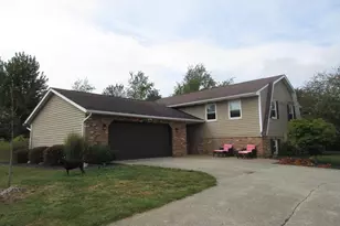 1906 Seminary Rd, Heath, OH 43056 - Photo 1