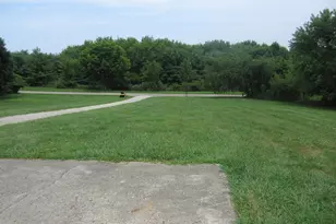 1906 Seminary Rd, Heath, OH 43056 - Photo 9