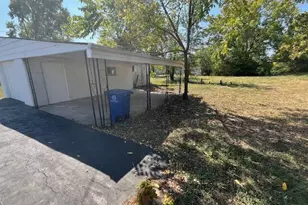 2825 S Hampton Road S, Columbus, OH 43232 - Photo 9