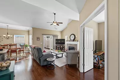 1314 Bridgewater Way N, Mansfield, OH 44906 - Photo 3