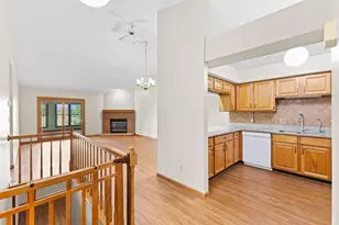 426 Timberview Dr, Marysville, OH 43040 - Photo 3