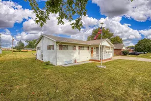 260 Meadow Dr, Circleville, OH 43113 - Photo 3