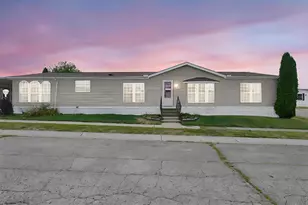 4132 Martinsburg Dr, Columbus, OH 43207 - Photo 1