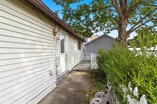 101 W 2nd St, Frazeysburg, OH 43822 - Photo 21