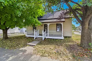 101 W 2nd St, Frazeysburg, OH 43822 - Photo 1