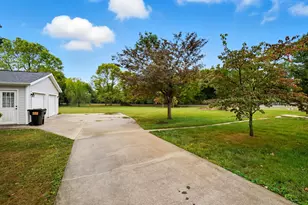 39 State St, Jeffersonville, OH 43128 - Photo 25