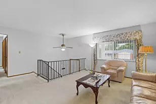 4885 Northtowne Blvd, Columbus, OH 43229 - Photo 9