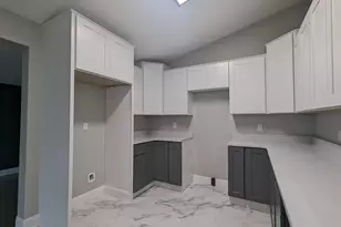 1811 Devon Dr, Springfield, OH 45503 - Photo 9