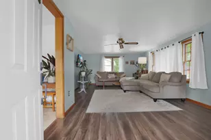 24 Sunset Dr, Shelby, OH 44875 - Photo 9