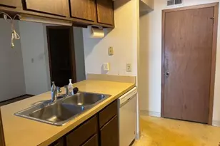 4942 Kristie Falls, Columbus, OH 43221 - Photo 3