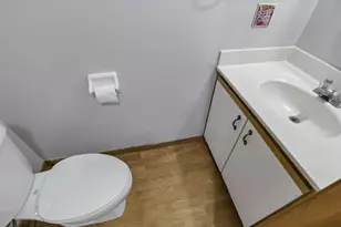 4714 Ascot Dr, Columbus, OH 43229 - Photo 17