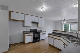 4714 Ascot Dr, Columbus, OH 43229 - Photo 13