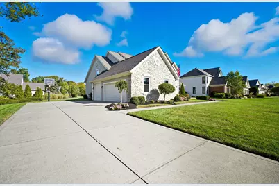 5962 Heritage Lakes Drive, Hilliard, OH 43026 - Photo 7