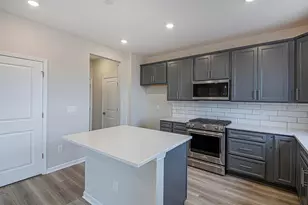 1463 Crest Dr, Galena, OH 43021 - Photo 3