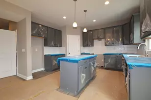 2736 Charlotte Wy, Delaware, OH 43015 - Photo 5