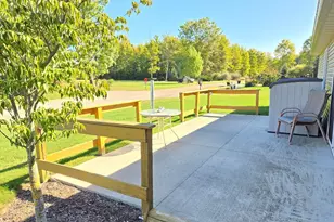 1909 Teakwood Dr, Ontario, OH 44906 - Photo 5