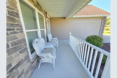 1909 Teakwood Drive, Ontario, OH 44906 - Photo 3