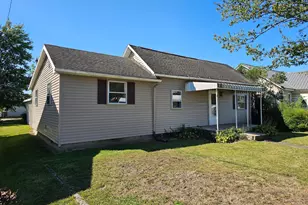 221 W Broadway St, New Lexington, OH 43764 - Photo 1