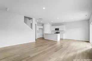 1095 Hartford Ln, London, OH 43140 - Photo 5