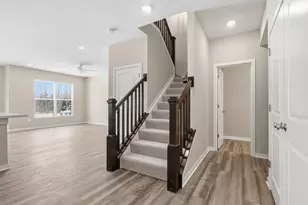 5487 Fawnsbury Ct, Powell, OH 43065 - Photo 3