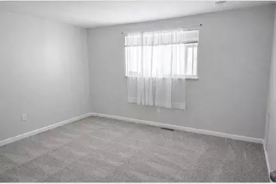 5106 Harbor Boulevard, Columbus, OH 43232 - Photo 9