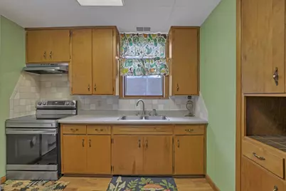 6677 Spicewood Court, Columbus, OH 43228 - Photo 13