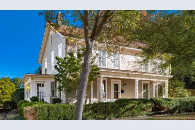 327 E Elm Street, Granville, OH 43023 - Photo 1