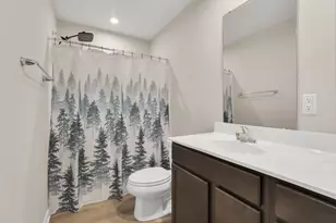 224 Mackinac Dr, Springfield, OH 45505 - Photo 33