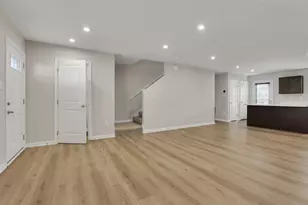 224 Mackinac Dr, Springfield, OH 45505 - Photo 13