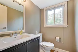 6880 Gray Gables Ln, Columbus, OH 43235 - Photo 9