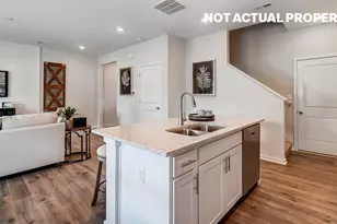 1498 Jarry Ave, Columbus, OH 43228 - Photo 15