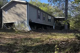 5540 Hoover St, Roseville, OH 43777 - Photo 1