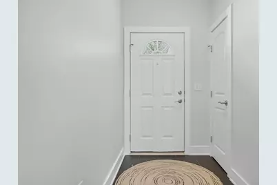 5049 Dinard Way, Columbus, OH 43221 - Photo 5