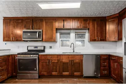 2288 Woodward Avenue, Columbus, OH 43219 - Photo 17