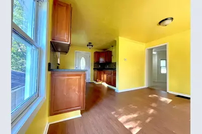 136 Jones Street, Corning, OH 43730 - Photo 5