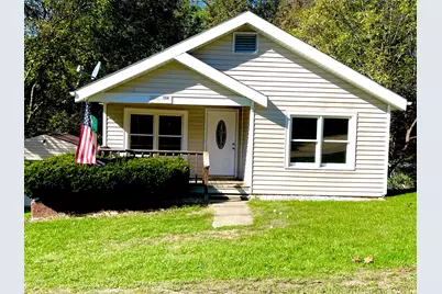 136 Jones Street, Corning, OH 43730 - Photo 1