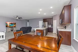 1594 Lewes Castle Dr, Grove City, OH 43123 - Photo 17