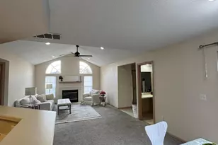 2430 Sportsman Dr, Grove City, OH 43123 - Photo 5